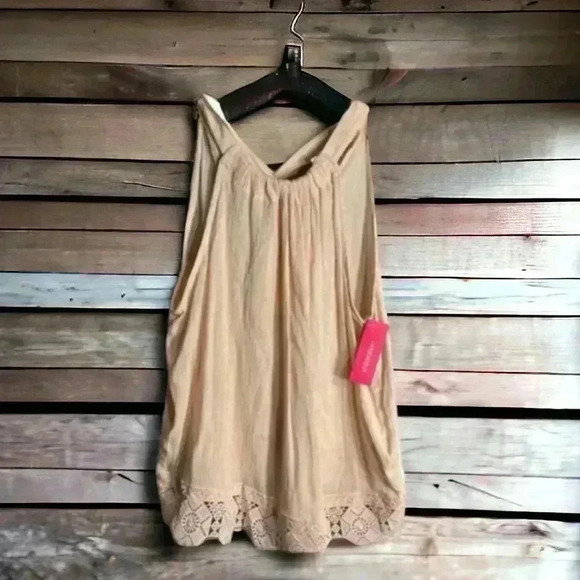 xhiliration NWT size medium ivory with gold threads lace-trimmed tunic tank - Picture 2 of 4